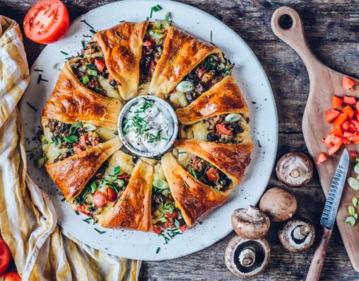 REZ_EDEKA-Croissant-Ring-mit-Ruehrei-Kaese-Fuellung-Rezept-A-D